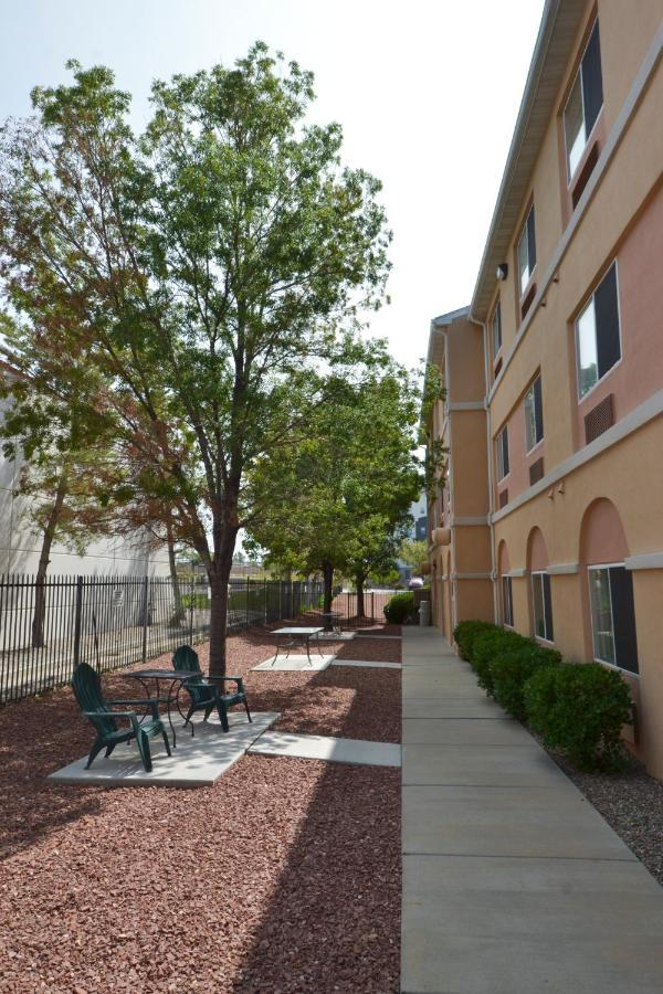 Days Inn & Suites By Wyndham Airport Albuquerque Ngoại thất bức ảnh