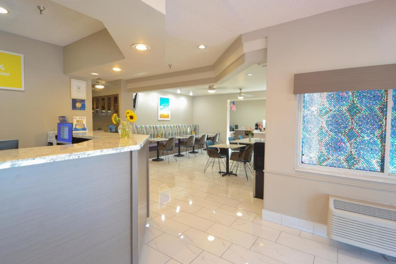Days Inn & Suites By Wyndham Airport Albuquerque Ngoại thất bức ảnh