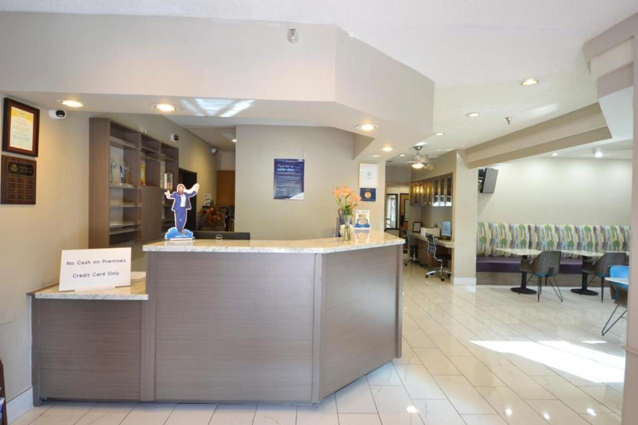 Days Inn & Suites By Wyndham Airport Albuquerque Ngoại thất bức ảnh