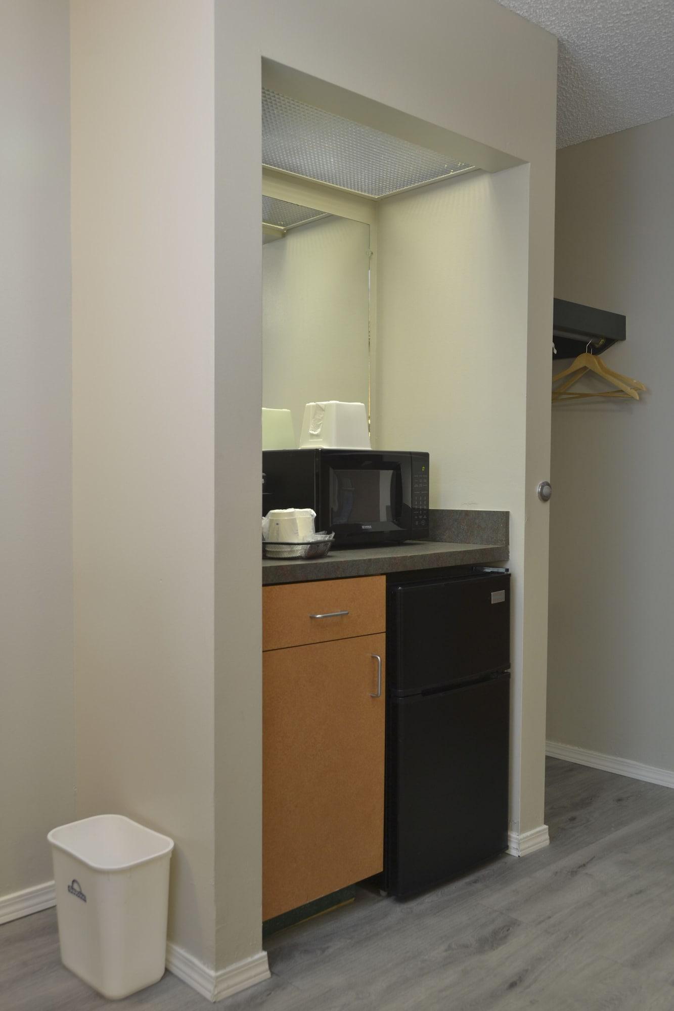Days Inn & Suites By Wyndham Airport Albuquerque Ngoại thất bức ảnh