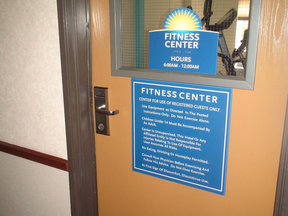 Days Inn & Suites By Wyndham Airport Albuquerque Ngoại thất bức ảnh